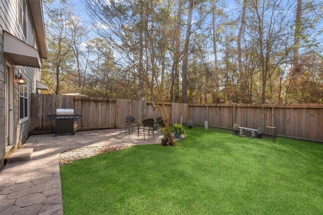 Building Photo - 7 S Villa Oaks Dr