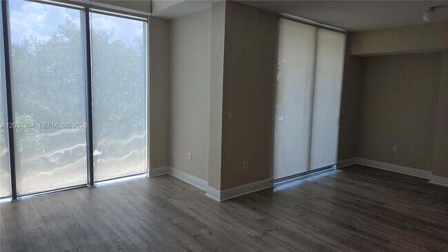Building Photo - 3001 SW 27th Ave