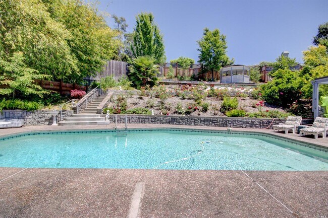 Building Photo - 3340 Terra Linda Dr