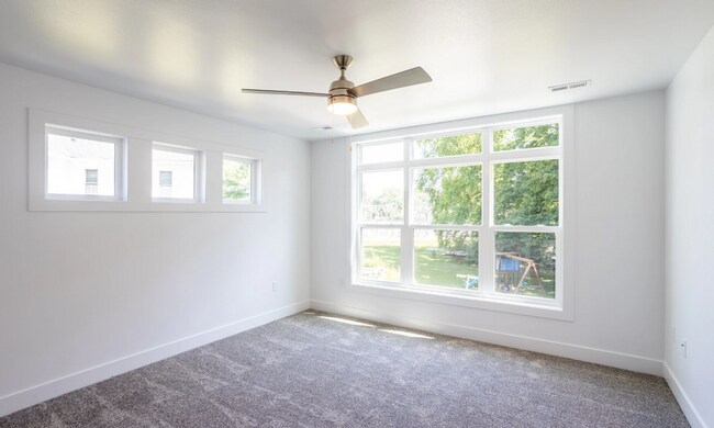 Building Photo - 804 Delaware Ave