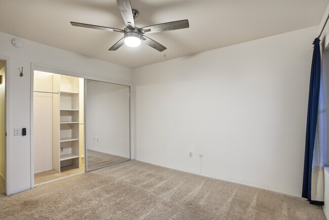 Building Photo - 7415 Caminito Rialto