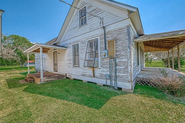 Building Photo - 6143 Kamas Ln