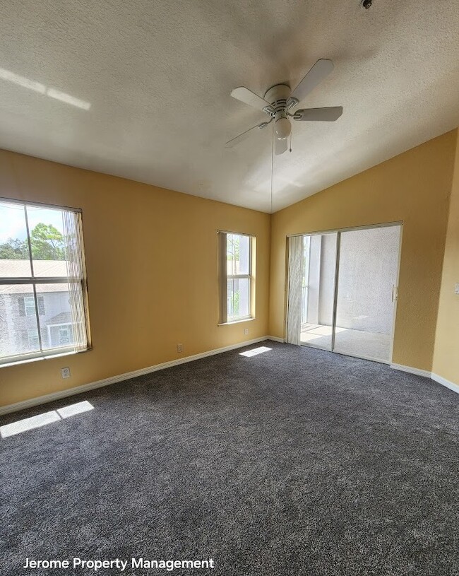 Building Photo - 5011 Sunridge Palms Dr