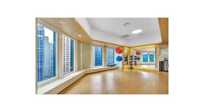 Building Photo - 150 W 56th St