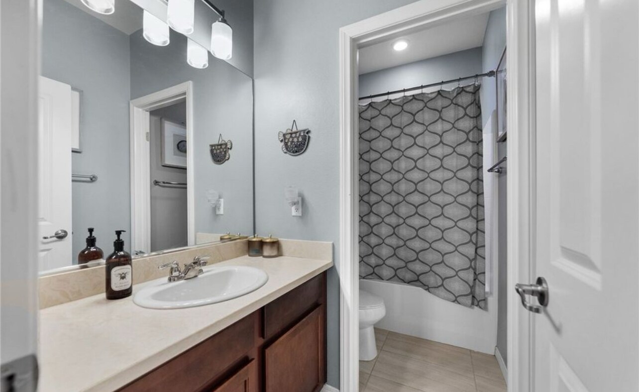 Building Photo - 4040 Quartzite Ln