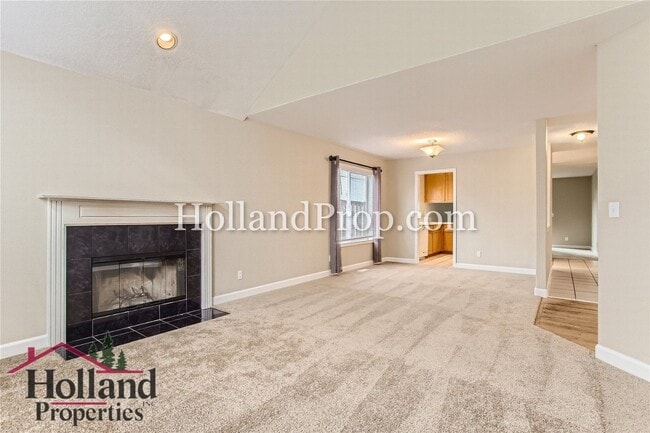 Building Photo - Beautiful Single-Family Home with 2-Car Garage in East Hillsboro!