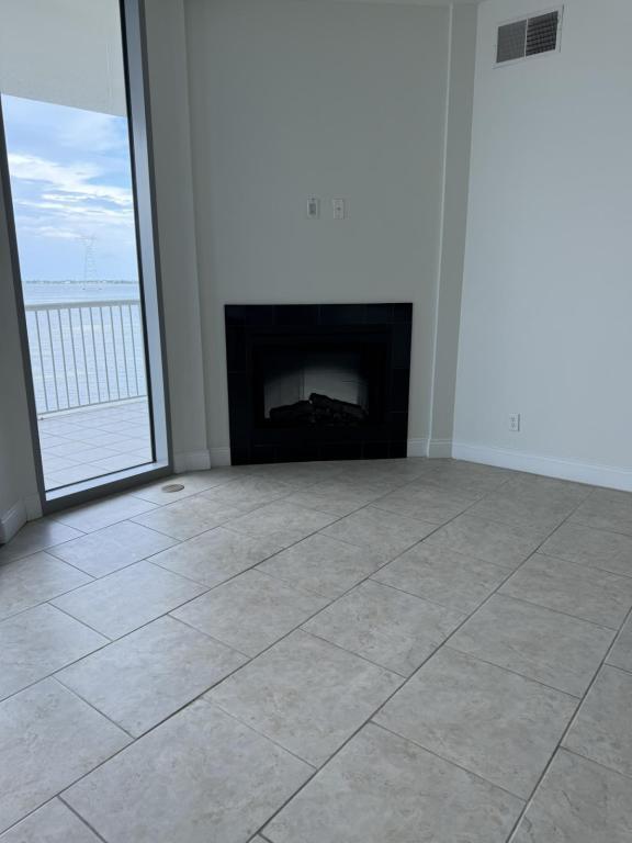 Building Photo - 6422 US-98