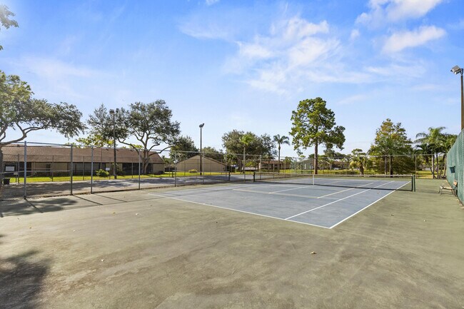 Building Photo - 603 Sea Pine Way