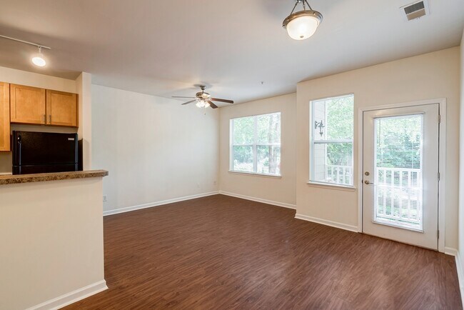 Building Photo - Ridgeway 32