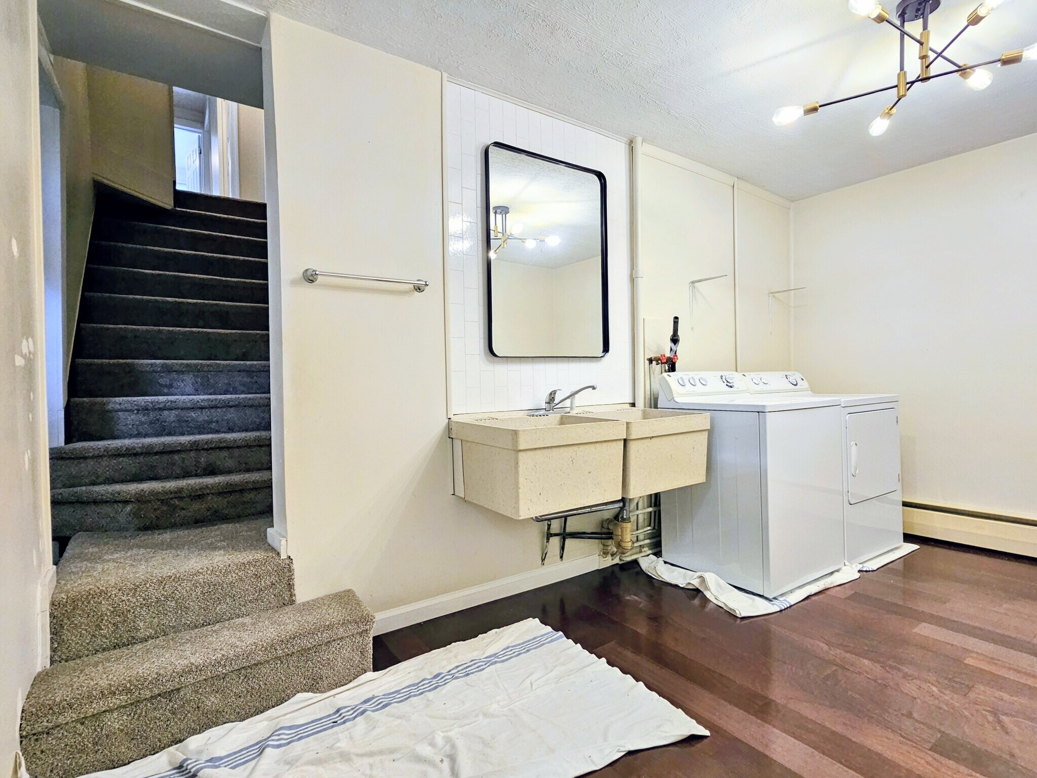 Building Photo - 103 Lincoln Ave