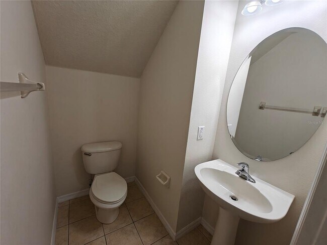 Building Photo - 13742 Beauregard Pl