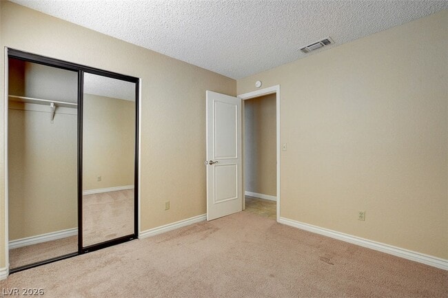 Building Photo - 2302 Fairbourne Way