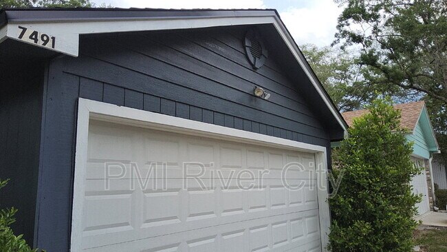 Building Photo - 7491 Countryman Ln
