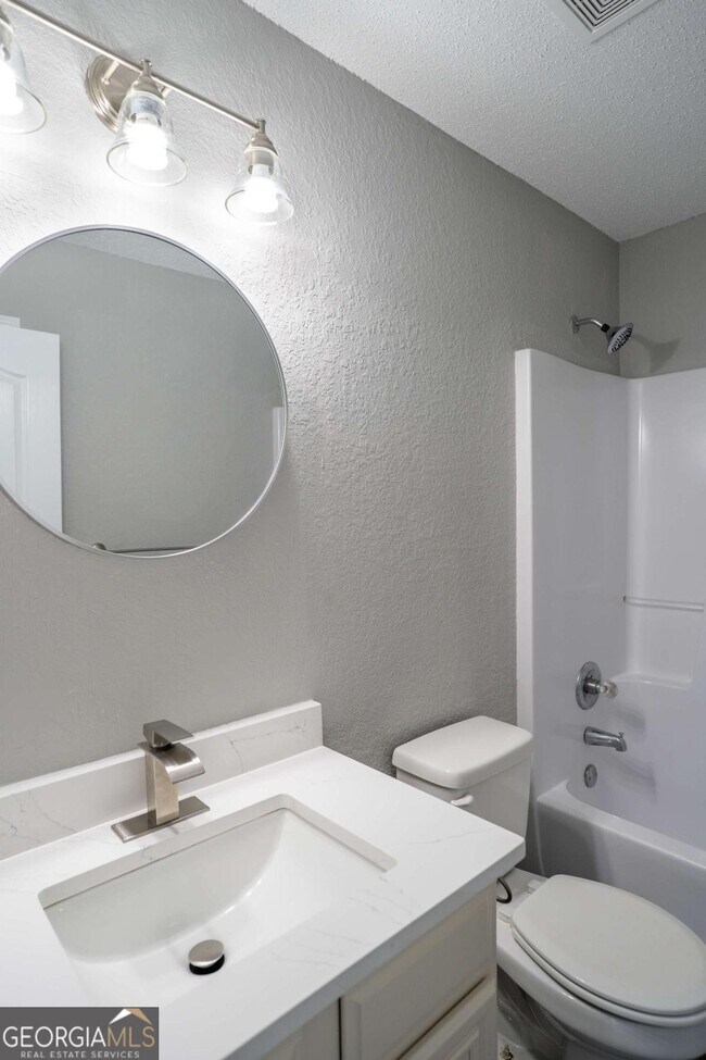 Building Photo - 3243 Newtons Crest Cir