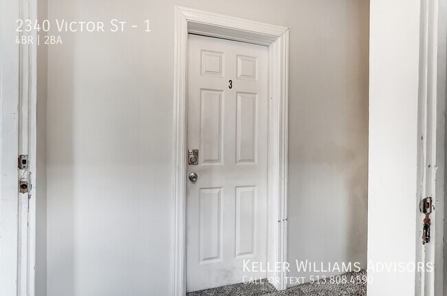 Building Photo - 2340 Victor St