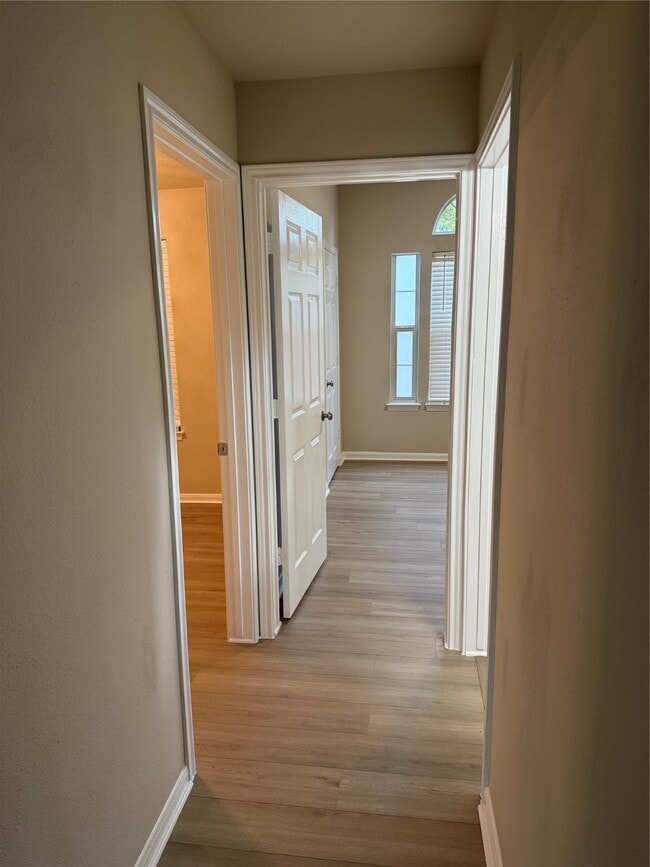 Building Photo - 10890 Royal Adrian Dr