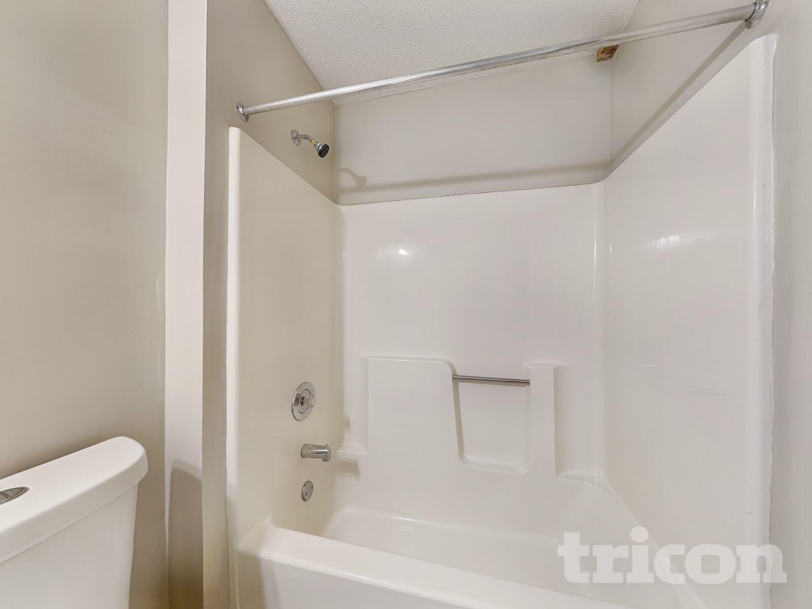 Building Photo - 4585 Hebbard Way