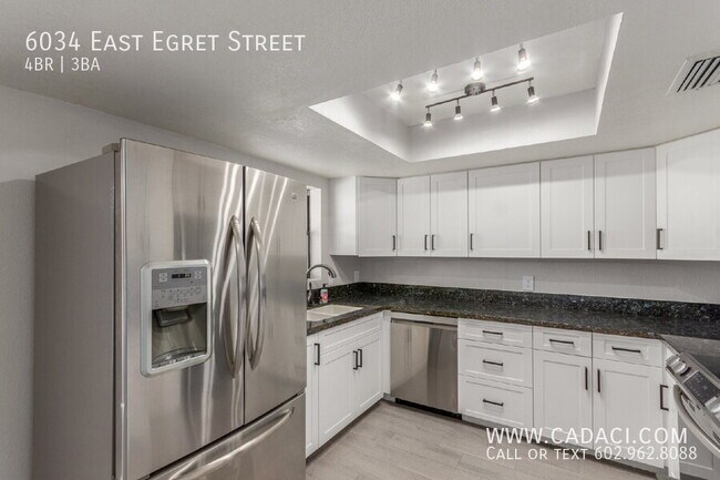 Building Photo - 6034 E Egret St