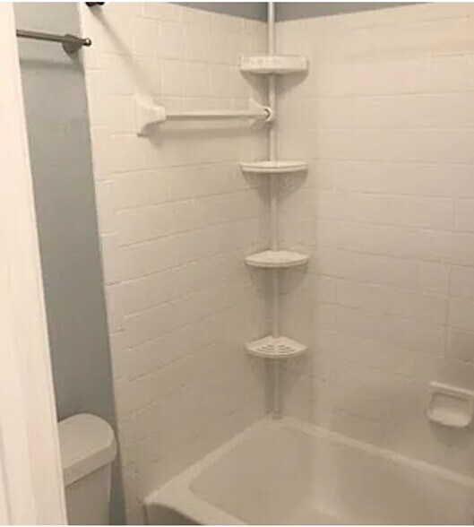 Building Photo - 3506 Cove View Blvd