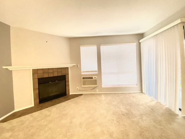 Building Photo - 1 Bedroom 1 Bathroom Condo in Fremont Avai...