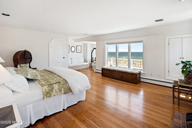 Building Photo - 1525 Ocean Ave