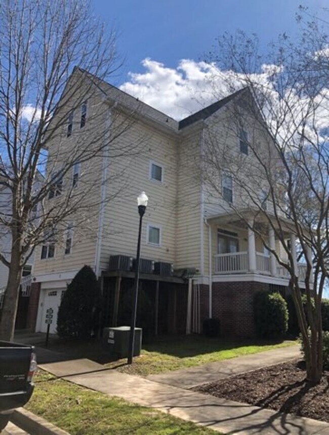 Primary Photo - COMING SOON!!!! Riverfront Apartment in de...
