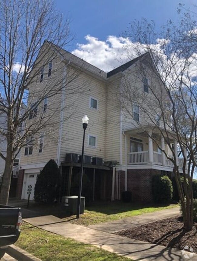 Building Photo - Available NOW !!!! Riverfront Apartment in...