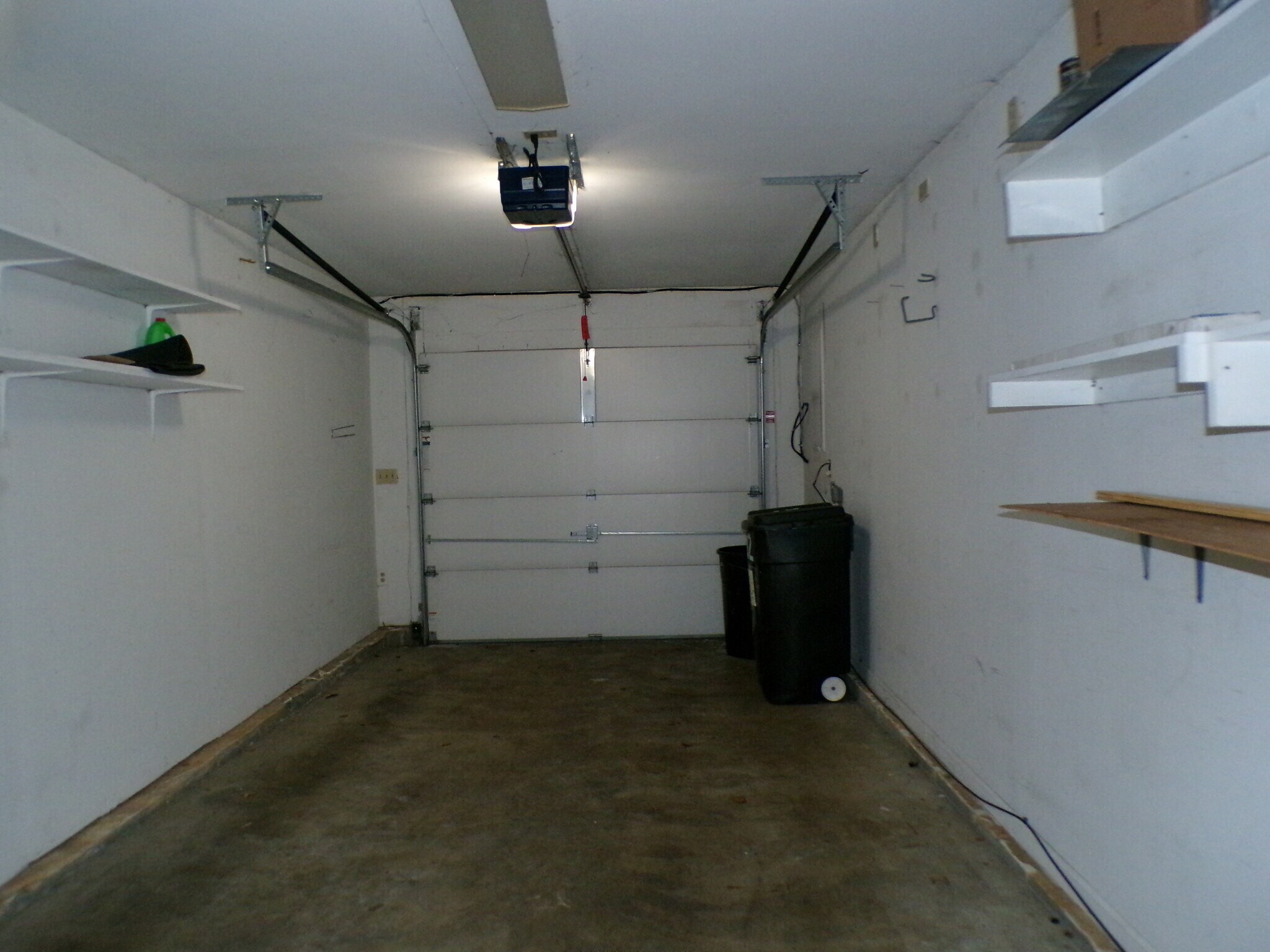 Building Photo - 302 Windsor Pl