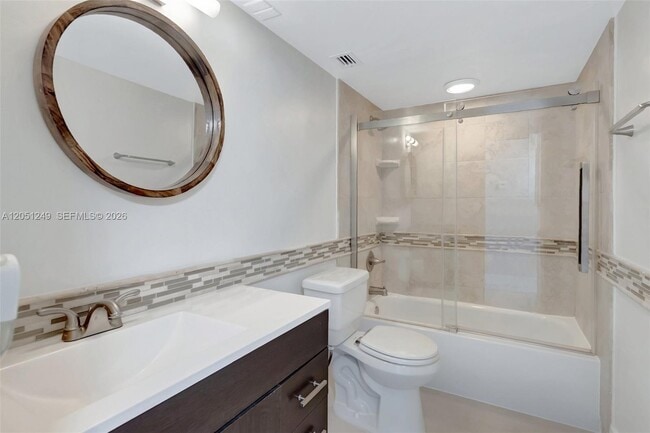 Building Photo - 2851 S Ocean Blvd
