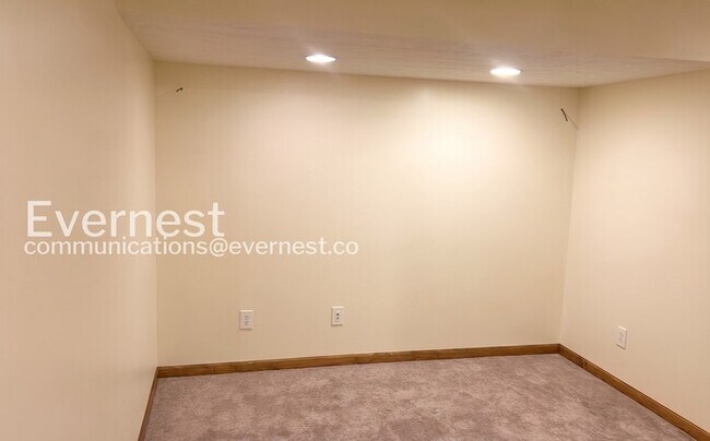 Building Photo - 4369 Houser Dr