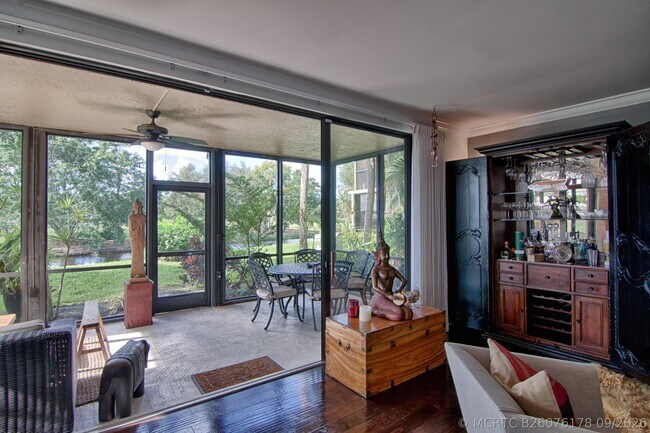 Building Photo - 2735 Polo Island Dr