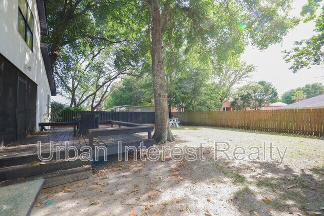 Building Photo - 505 Beach Dr