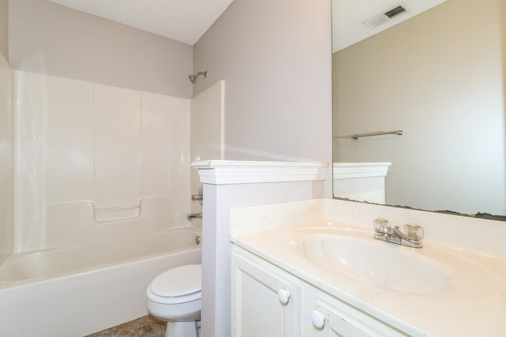 Building Photo - 7096 Lagrange Hill Dr