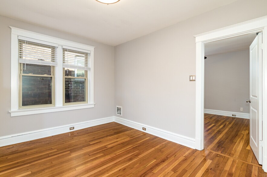 Building Photo - 6533 Clayton Ave
