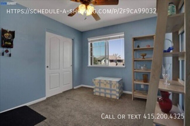 Building Photo - 4901 Snowy Egret Way