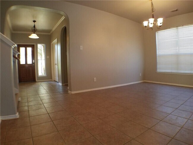 Building Photo - 2208 Hayfield Square