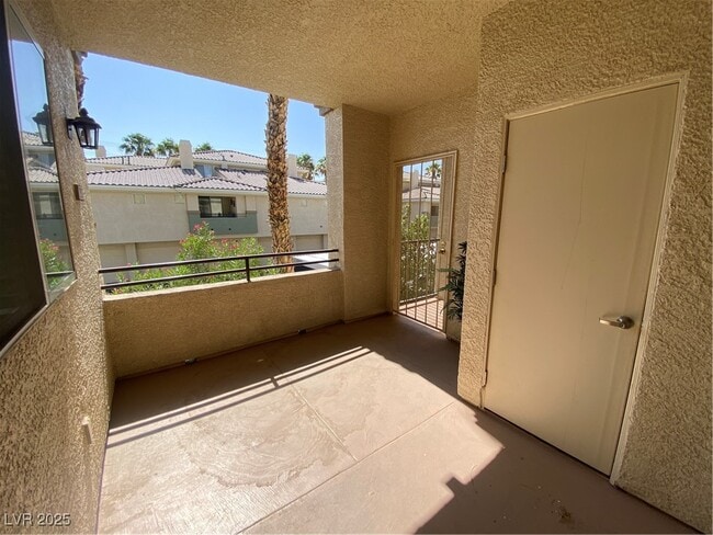 Building Photo - 7111 S Durango Dr