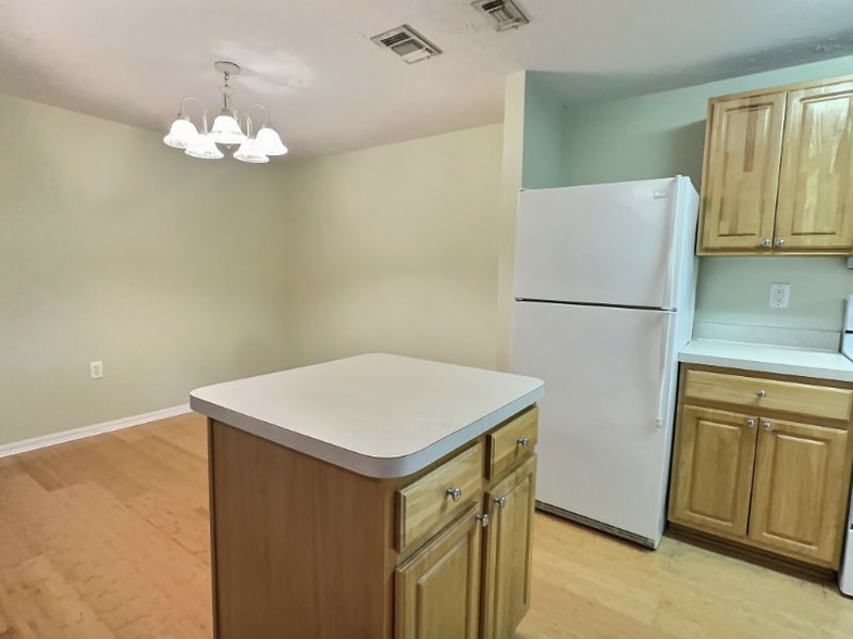 Building Photo - 4751 Travini Cir