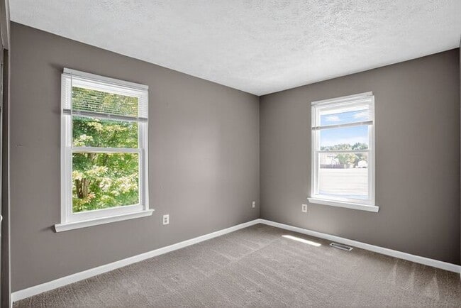 Building Photo - 22125 St Leonards Circle