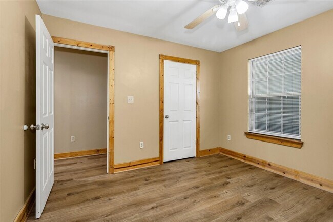 Building Photo - 7581 Cr333