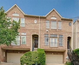Building Photo - 513 Leverkuhn St