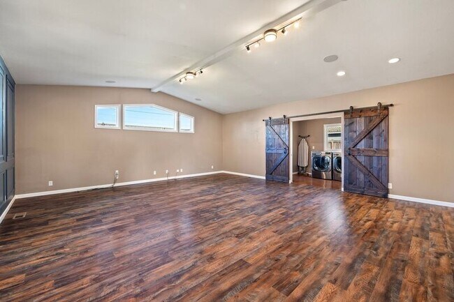 Building Photo - 2577 Elysium Ave