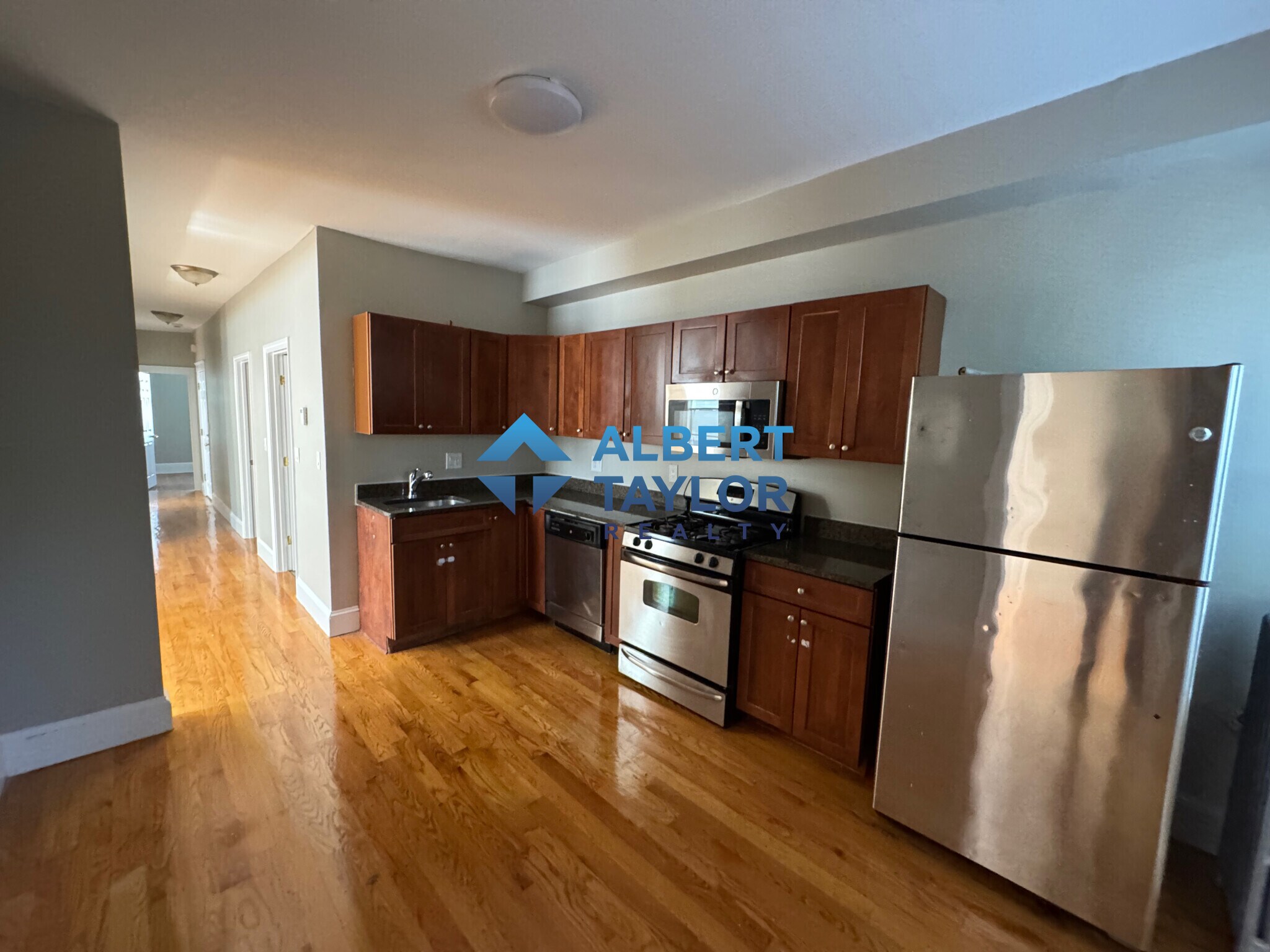Building Photo - 62 Fayston St