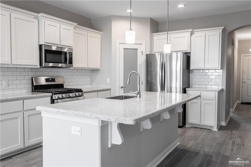 Building Photo - 14224 Chalk Ridge Dr