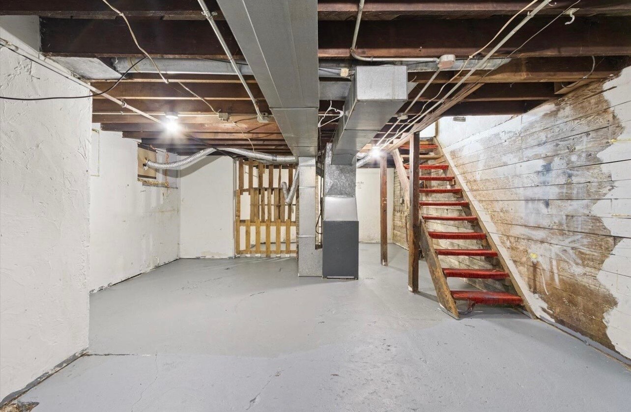 Building Photo - 1115 Laurel Ave