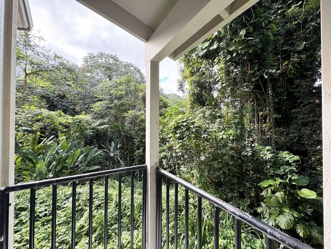 Building Photo - Private Kaneohe House with Rainforest Views