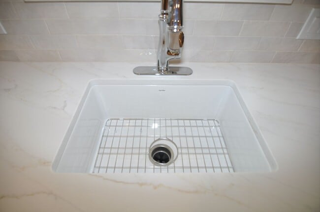 Building Photo - 3 Cimarron Dr