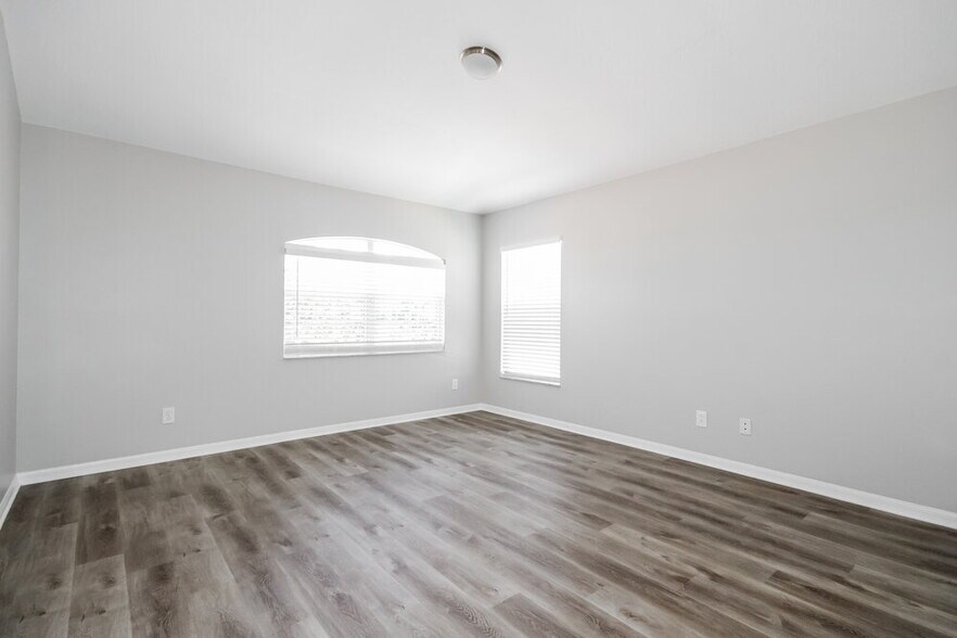 Building Photo - 12614 Montford Ln