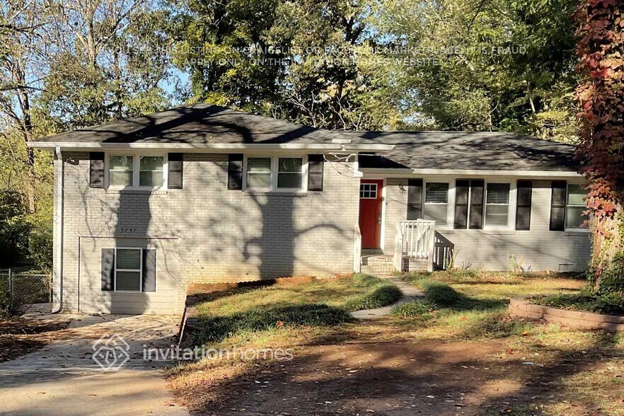 Primary Photo - 5747 Woodland Dr