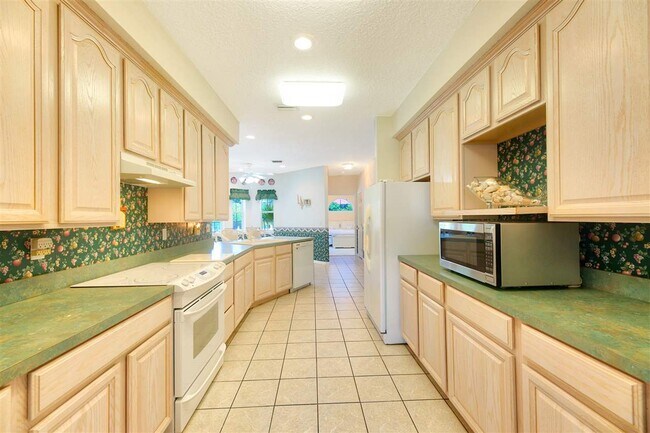 Building Photo - 430 Marsh Point Cir